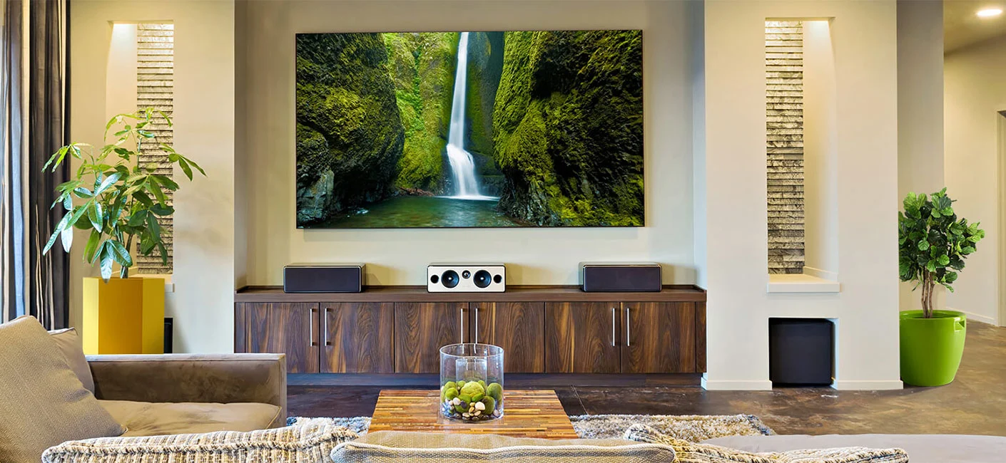 How to Play with Colours while Decorating your Space ?